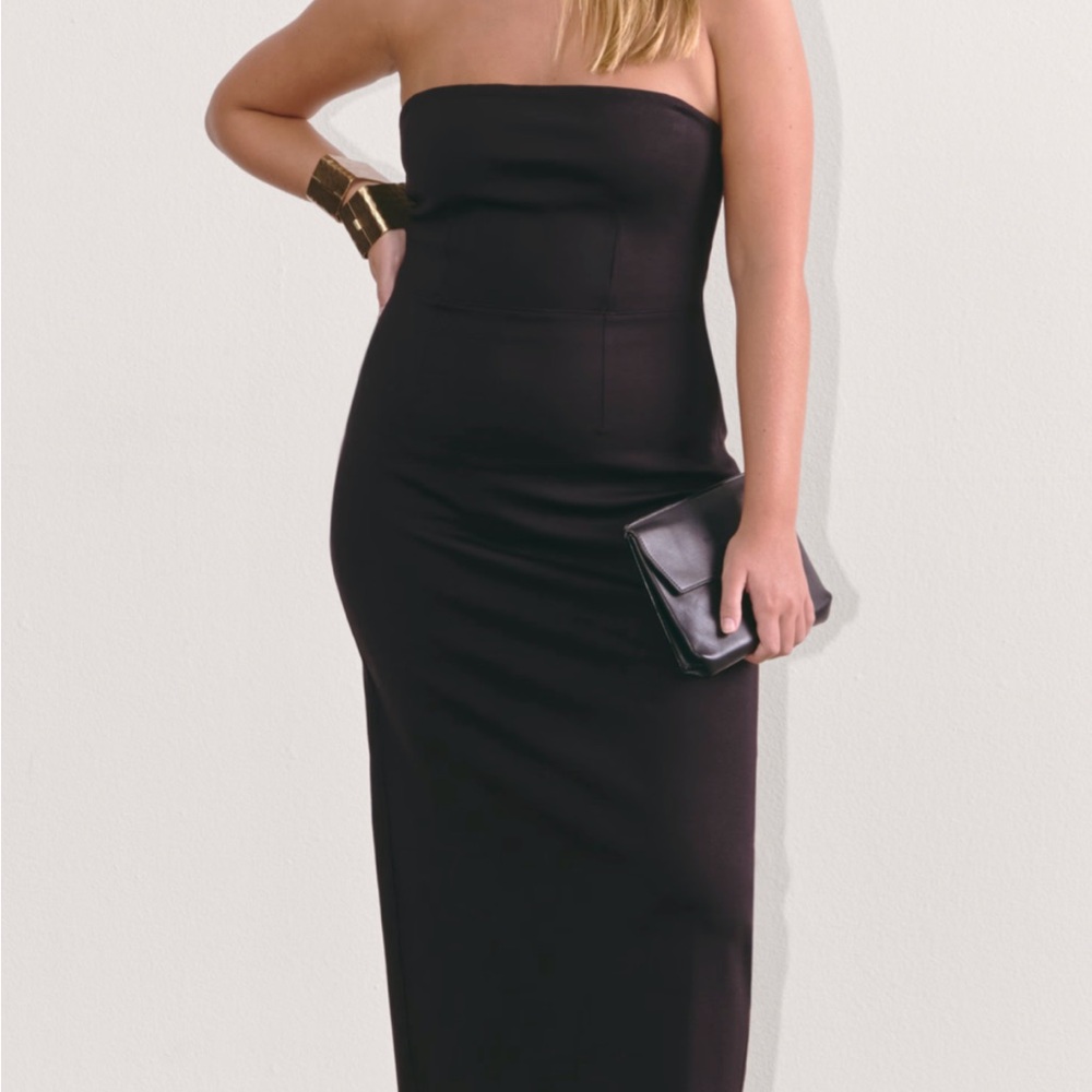 Elegant Black Strapless Dress